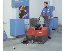 電動(dòng)力式地毯清掃機(jī) 電動(dòng)力式地毯清掃機(jī)